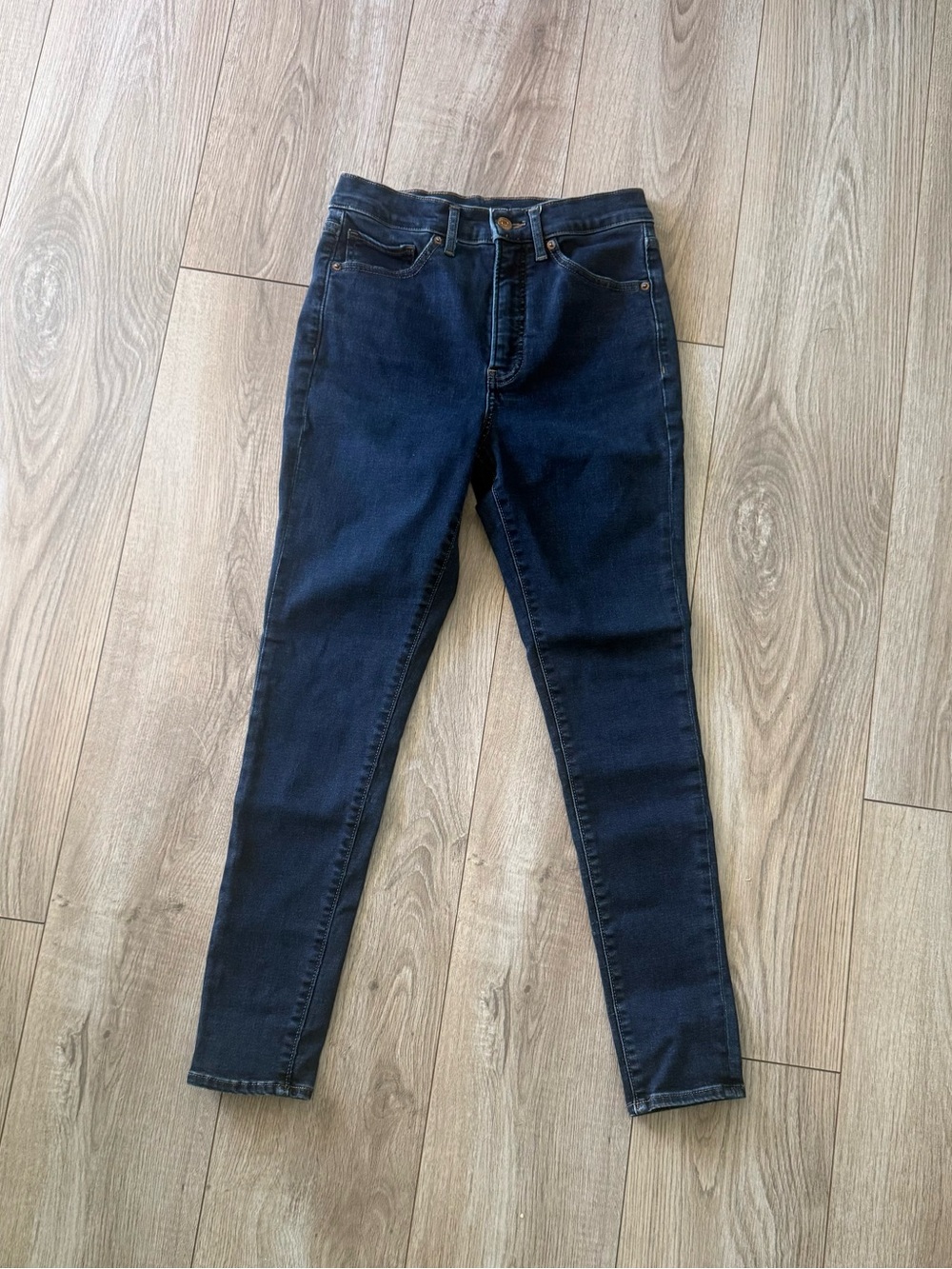 Express Women's Skinny Jeans in Dark Blue Denim